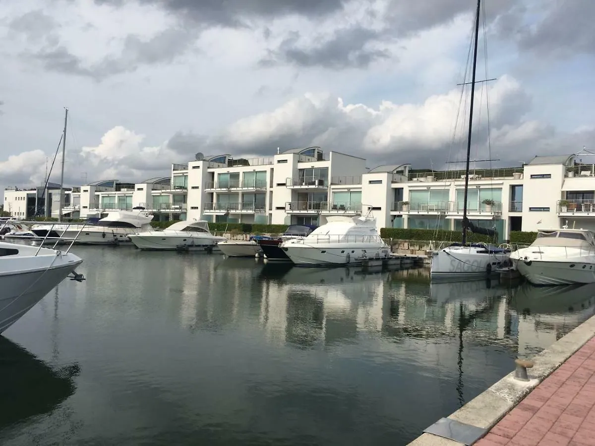 Apartment Libeccio - Marina Apt Jesolo, Venice Hotel